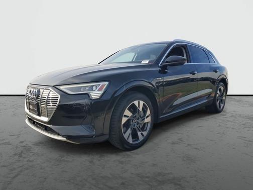 2023 Audi e-tron Premium Plus quattro