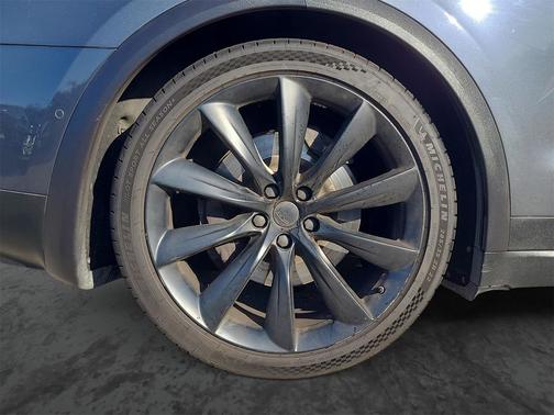 2017 Tesla Model X 90D