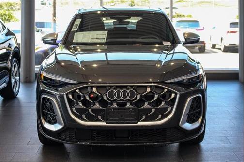 2025 Audi SQ5 3.0T Premium Plus