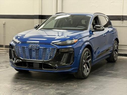 2025 Audi SQ6 e-tron Premium Plus quattro