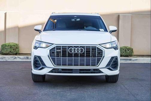 2022 Audi Q3 45 S line Premium