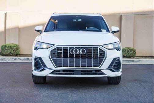 2022 Audi Q3 45 S line Premium