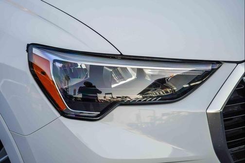 2022 Audi Q3 45 S line Premium