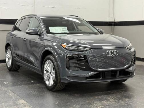 2025 Audi Q6 e-tron Premium Plus