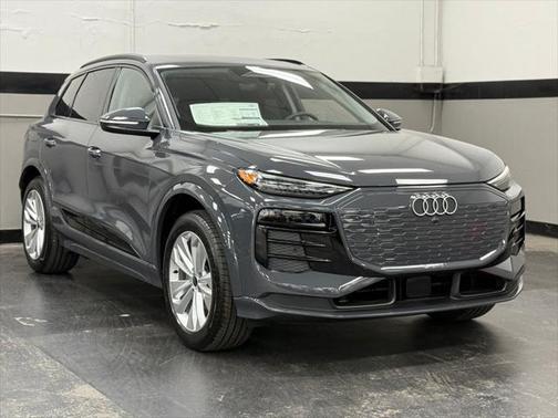 2025 Audi Q6 e-tron Premium Plus