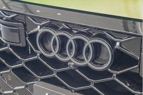 2025 Audi RS Q8 4.0T