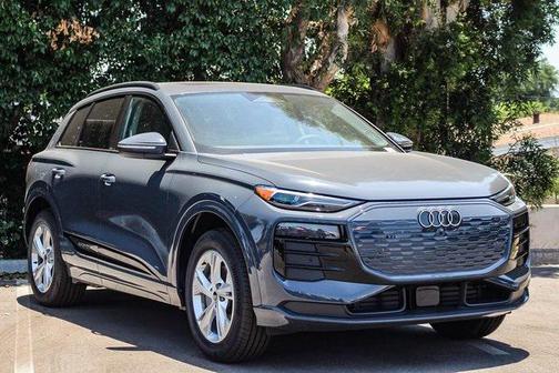 2025 Audi Q6 e-tron Premium