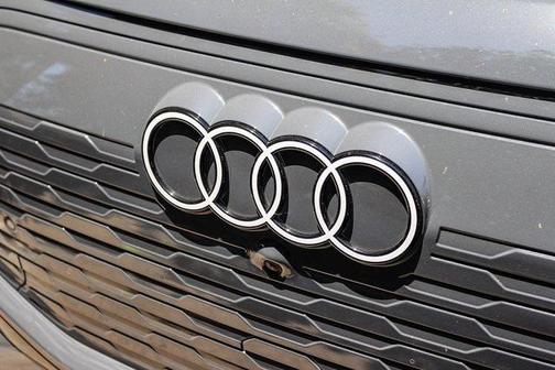 2025 Audi Q6 e-tron Premium