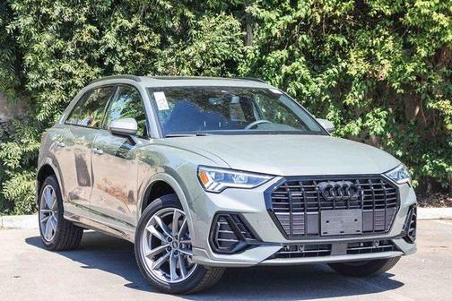 2025 Audi Q3 Premium 45 TFSI S line quattro Tiptronic