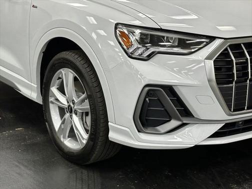 2024 Audi Q3 45 S line Premium Plus