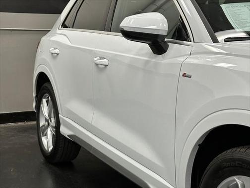 2024 Audi Q3 45 S line Premium Plus