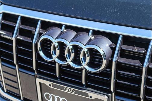 2022 Audi Q3 45 S line Premium