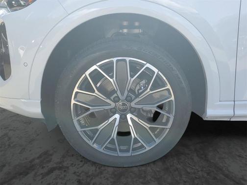 2025 Audi Q5 Premium Plus TFSI quattro S tronic