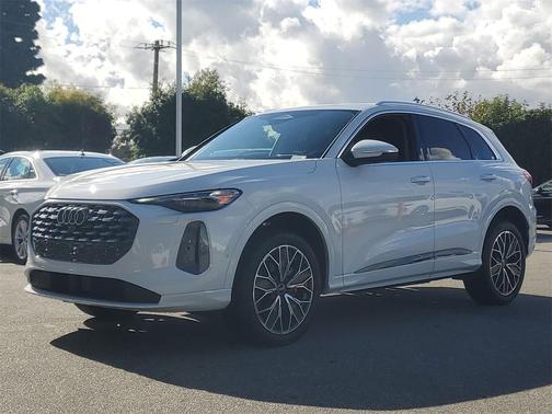 2025 Audi Q5 Premium Plus TFSI quattro S tronic