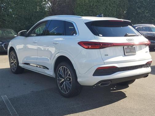 2025 Audi Q5 Premium Plus TFSI quattro S tronic