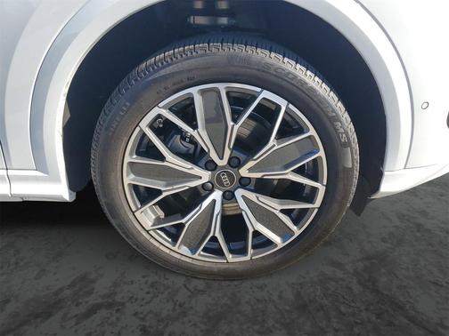 2025 Audi Q5 Premium Plus TFSI quattro S tronic