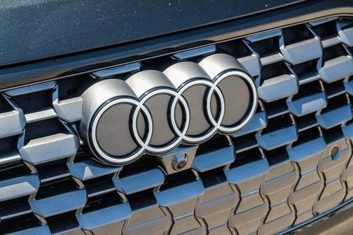 2025 Audi Q5 Premium