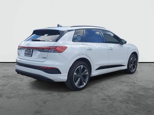 Glacier White Metallic 2023 Audi Q4 e-tron Prestige 50 quattro