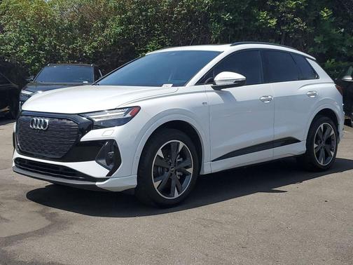 Glacier White Metallic 2023 Audi Q4 e-tron Prestige 50 quattro