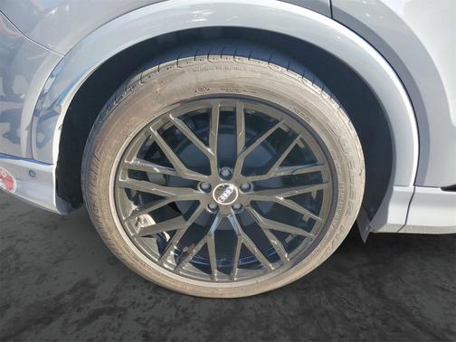 2024 Audi Q4 e-tron Premium Plus 50 quattro