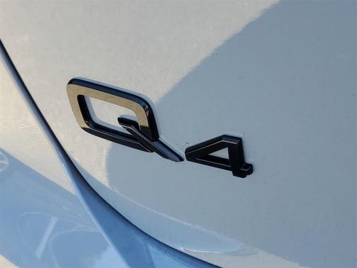 2024 Audi Q4 e-tron Premium Plus 50 quattro