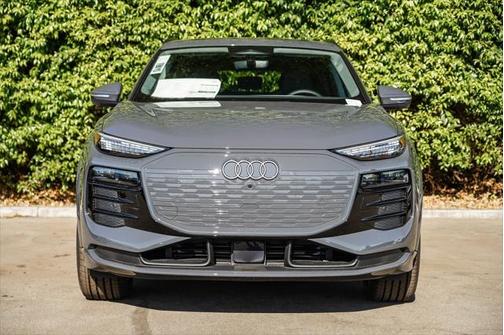 2025 Audi Q6 e-tron Premium Plus
