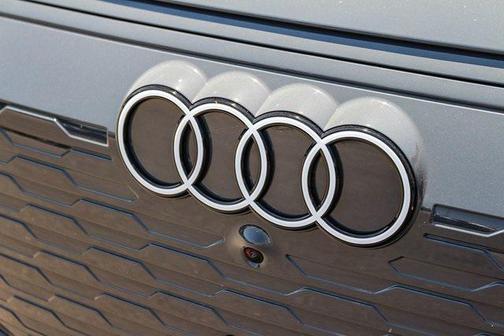 2025 Audi Q6 e-tron Premium Plus