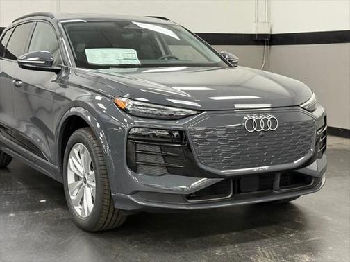 2025 Audi Q6 e-tron Premium Plus