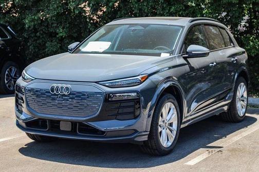 2025 Audi Q6 e-tron Premium Plus