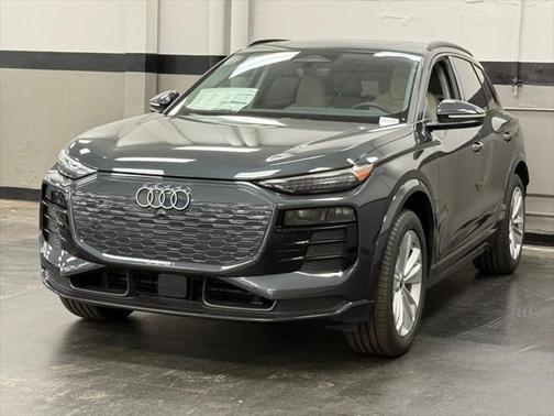 2025 Audi Q6 e-tron Premium Plus