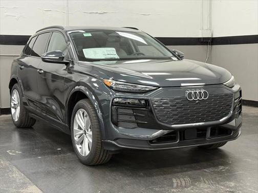 2025 Audi Q6 e-tron Premium Plus