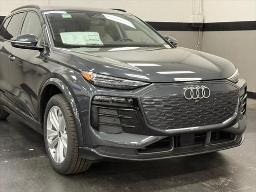 2025 Audi Q6 e-tron Premium Plus