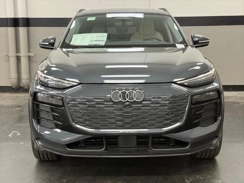 2025 Audi Q6 e-tron Premium Plus