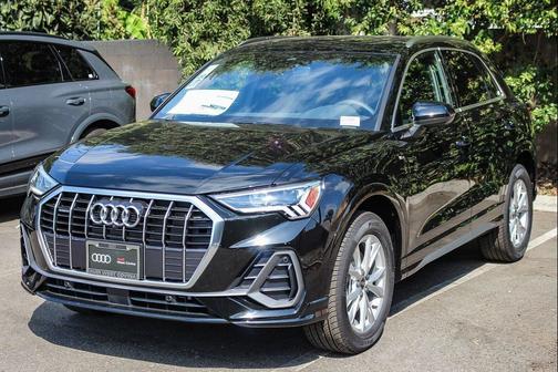 2025 Audi Q3 45 S line Premium Plus