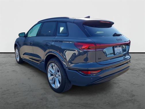 2025 Audi Q6 e-tron Premium Plus