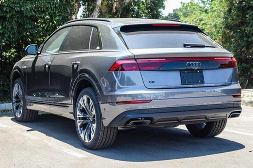 2025 Audi Q8 55 Premium Plus