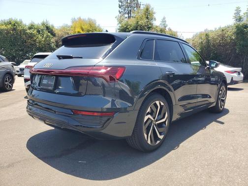 Manhattan Gray Metallic 2024 Audi Q8 e-tron Premium Plus
