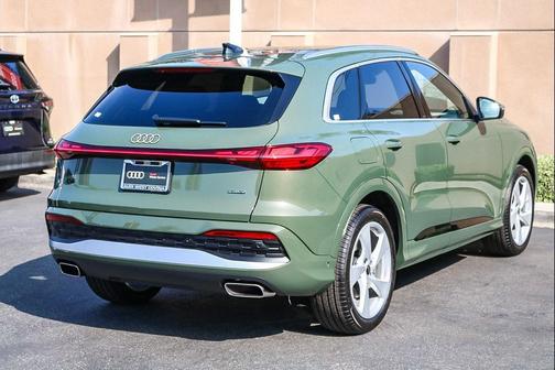 2025 Audi Q5 Prestige TFSI quattro S tronic