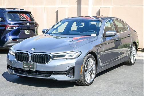 2022 BMW 530e Base