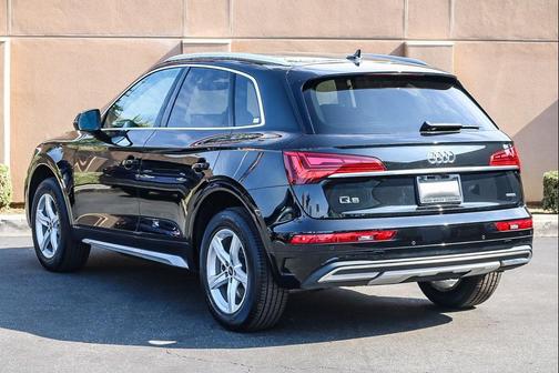 2023 Audi Q5 40 Premium