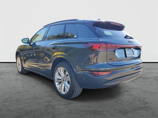 2025 Audi Q6 e-tron Premium