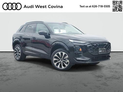 Mythos Black Metallic 2026 Audi Q3 TFSI quattro S tronic