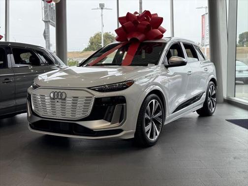 2025 Audi SQ6 e-tron Premium Plus quattro