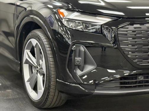 2025 Audi Q4 e-tron Premium Plus 55 quattro