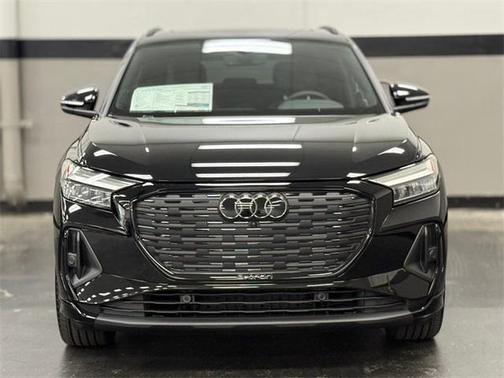 2025 Audi Q4 e-tron Premium Plus 55 quattro