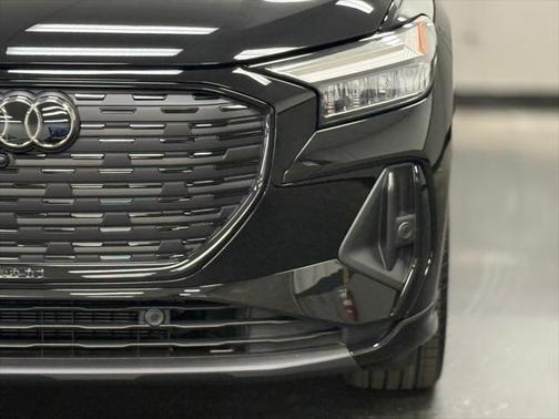 2025 Audi Q4 e-tron Premium Plus 55 quattro