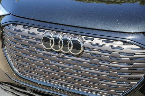 2025 Audi Q4 e-tron Premium Plus 55 quattro