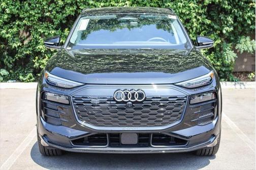 2025 Audi Q6 e-tron Prestige quattro