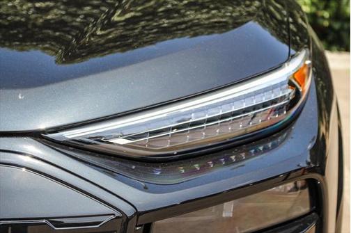 2025 Audi Q6 e-tron Prestige quattro