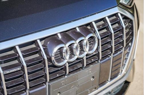 2022 Audi Q3 45 S line Premium